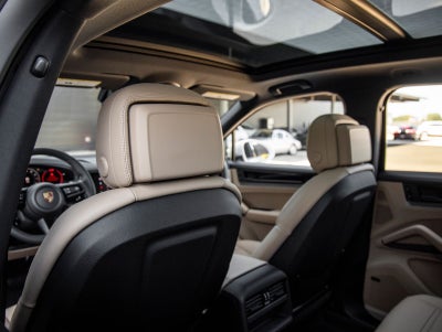 2026 Porsche Cayenne AWD