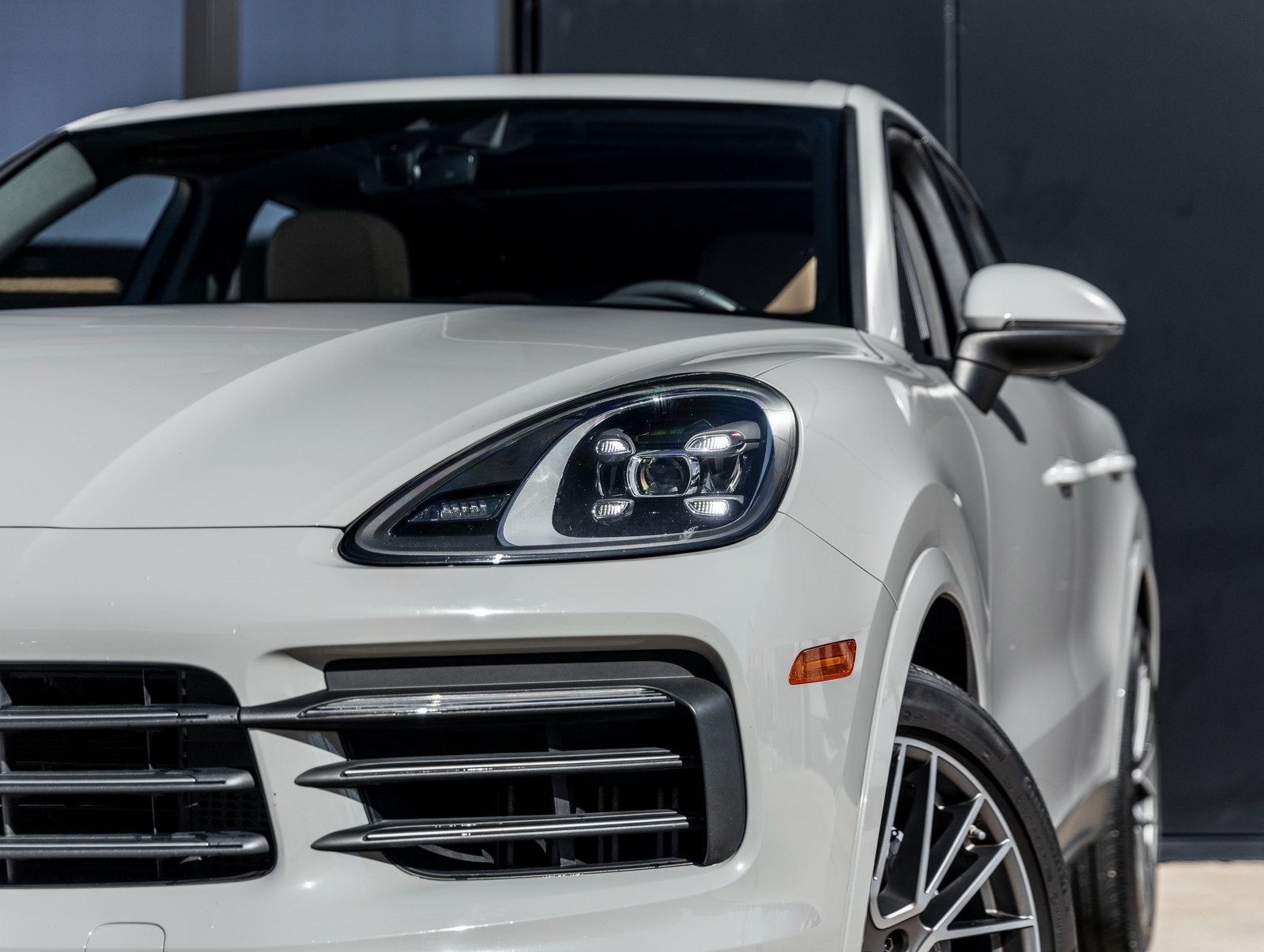 2023 Porsche Cayenne Cayenne Platinum Edition (MY23)