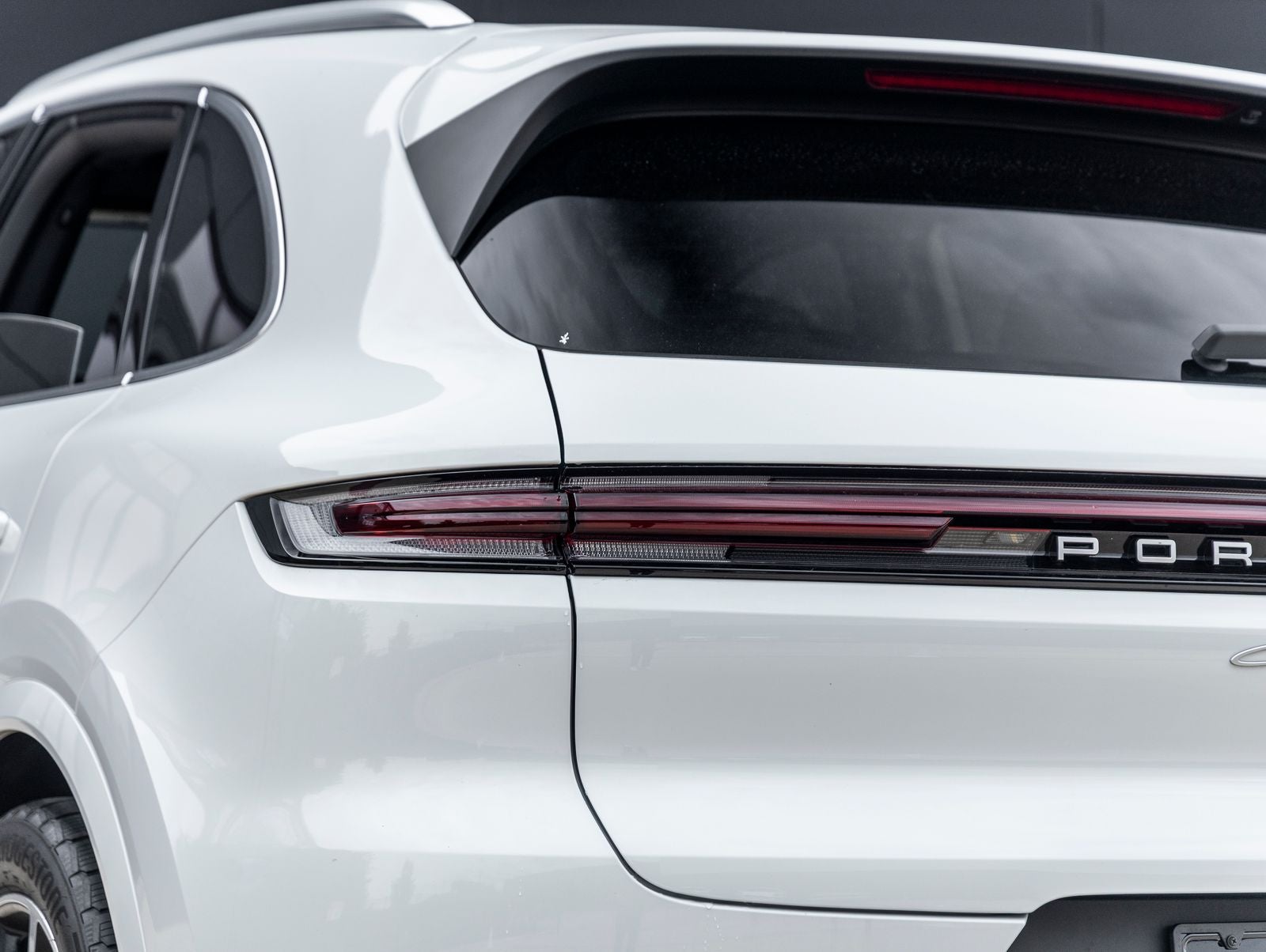 2025 Porsche Cayenne AWD