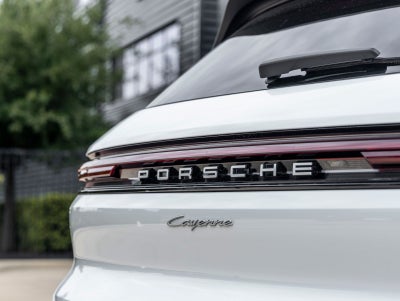 2025 Porsche Cayenne AWD