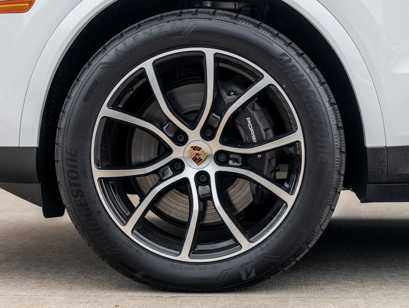 2025 Porsche Cayenne AWD