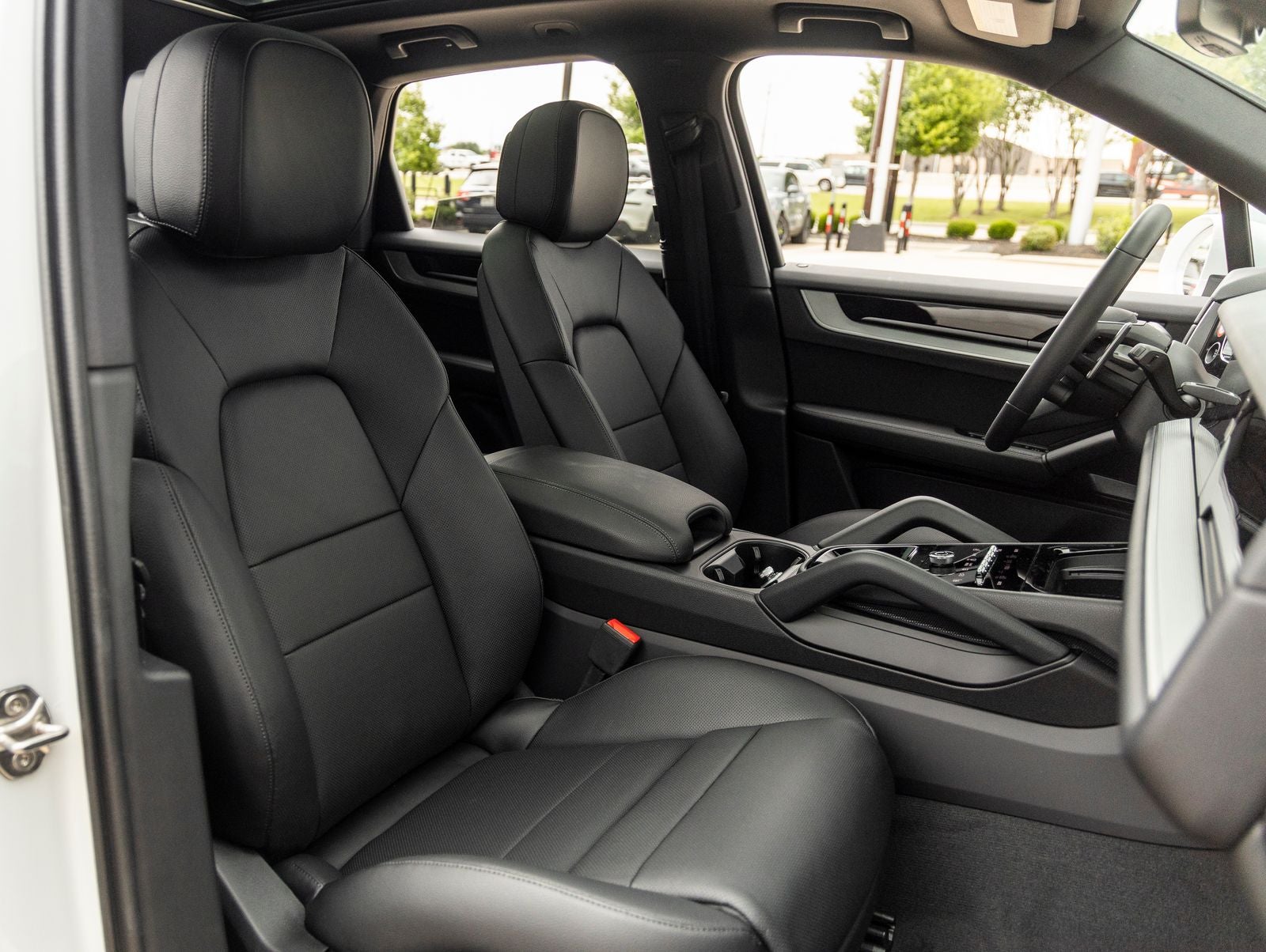 2025 Porsche Cayenne AWD