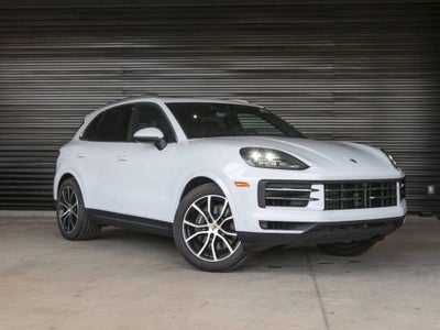 2025 Porsche Cayenne AWD