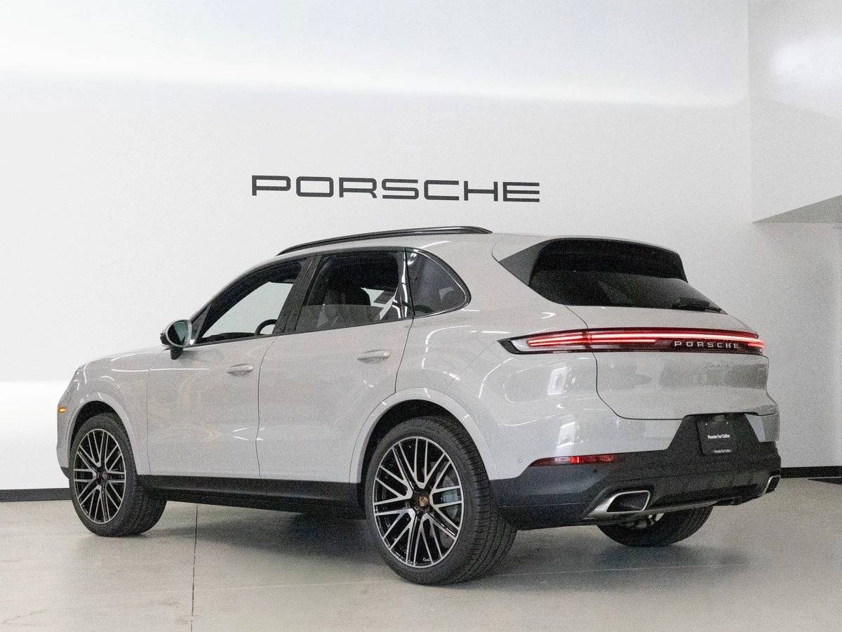 2026 Porsche Cayenne AWD