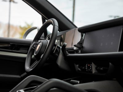 2026 Porsche Cayenne AWD