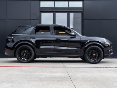 2026 Porsche Cayenne AWD