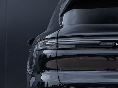 2026 Porsche Cayenne AWD