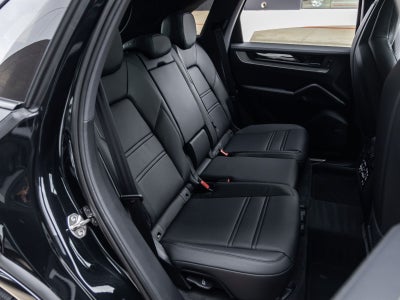 2026 Porsche Cayenne AWD