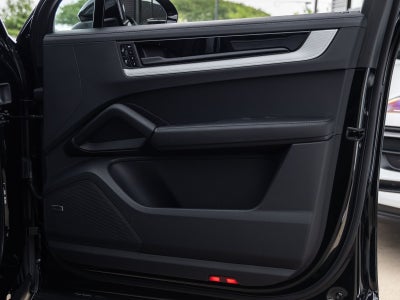 2026 Porsche Cayenne AWD