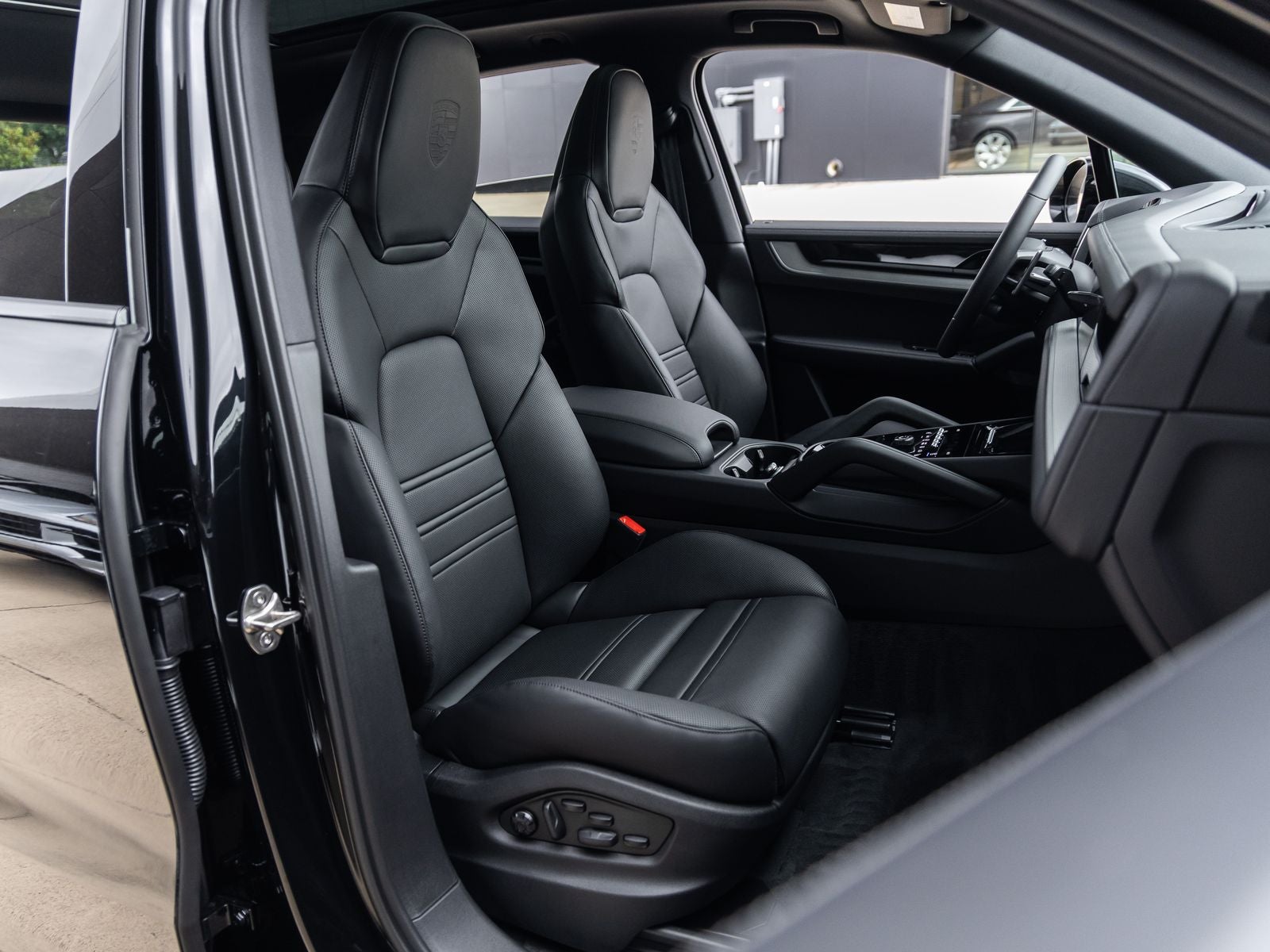 2026 Porsche Cayenne AWD