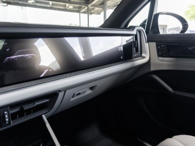 2026 Porsche Cayenne AWD