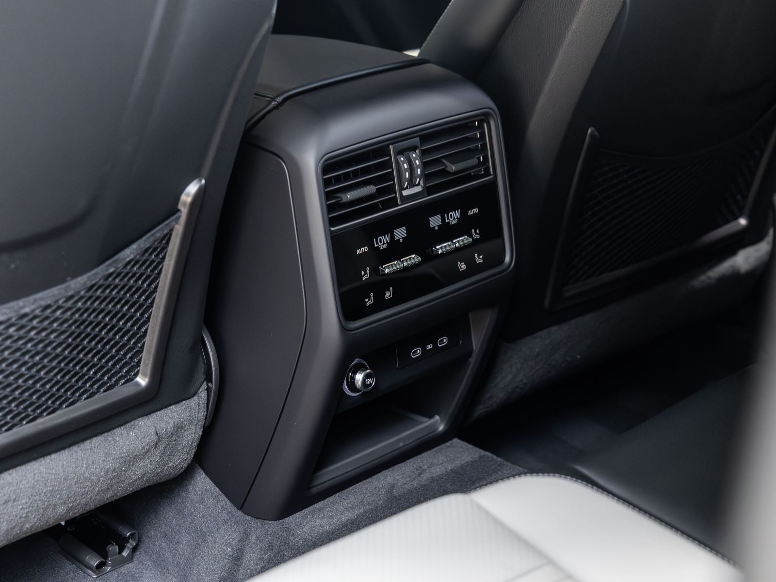 2026 Porsche Cayenne AWD