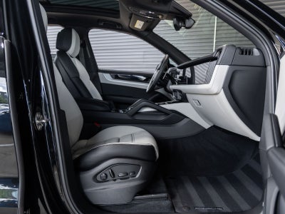 2026 Porsche Cayenne AWD