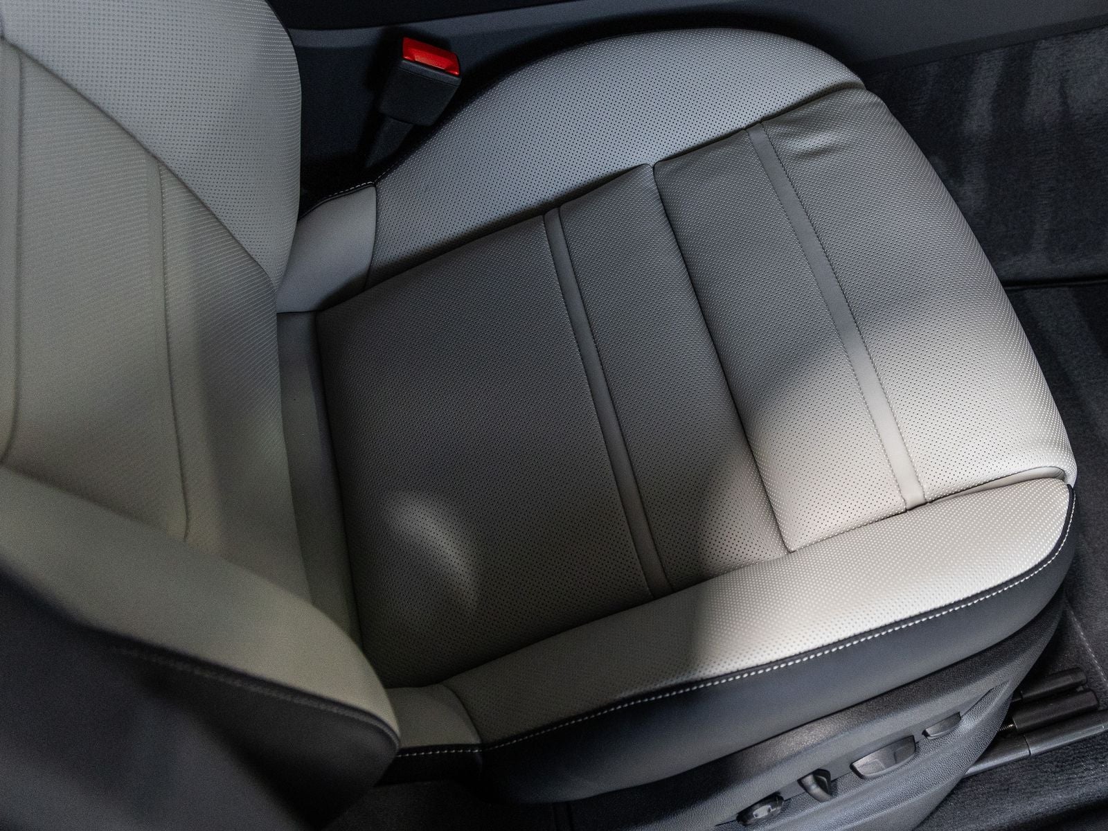 2026 Porsche Cayenne AWD