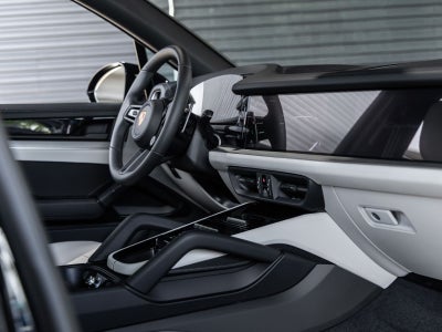 2026 Porsche Cayenne AWD