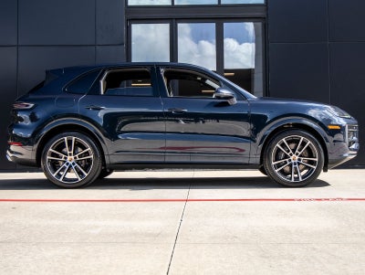 2026 Porsche Cayenne AWD