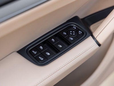2026 Porsche Cayenne AWD
