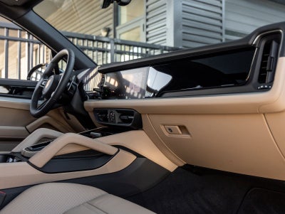 2026 Porsche Cayenne AWD