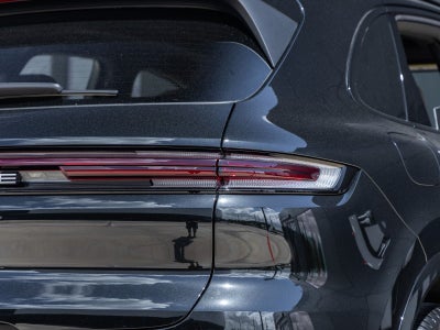 2026 Porsche Cayenne AWD