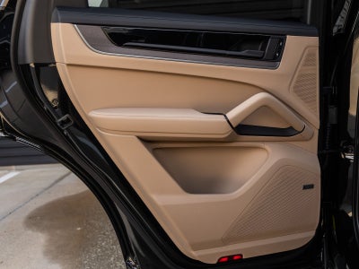 2026 Porsche Cayenne AWD