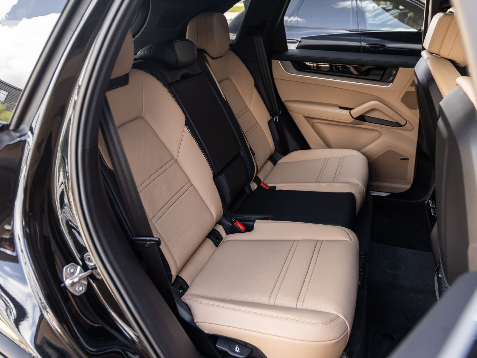 2026 Porsche Cayenne AWD