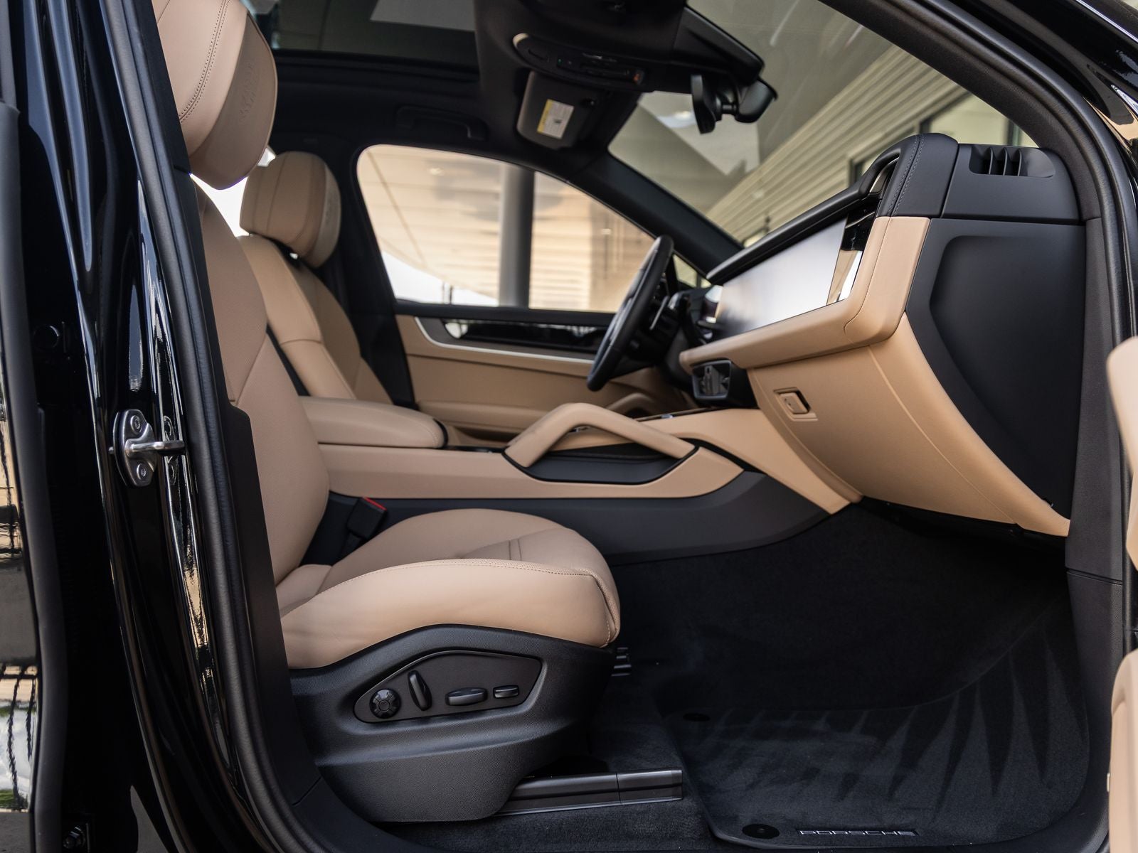 2026 Porsche Cayenne AWD