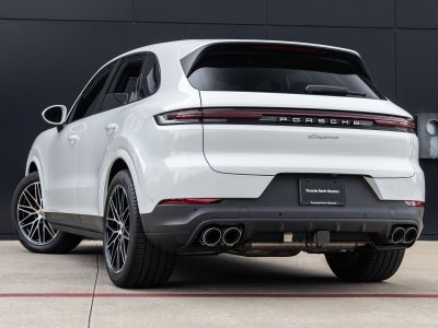 2025 Porsche Cayenne AWD