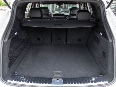 2025 Porsche Cayenne AWD