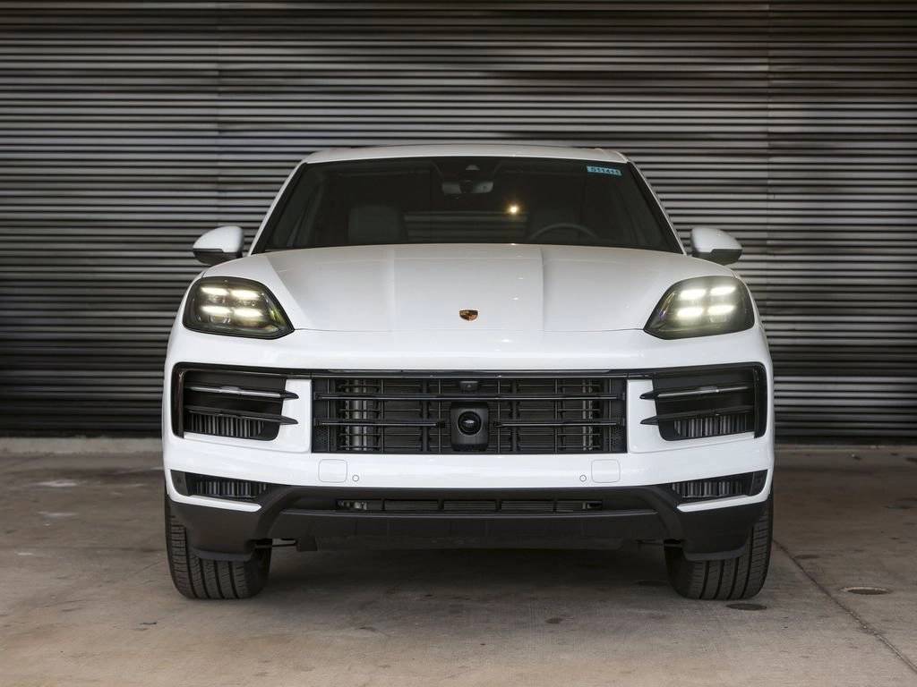 2025 Porsche Cayenne AWD