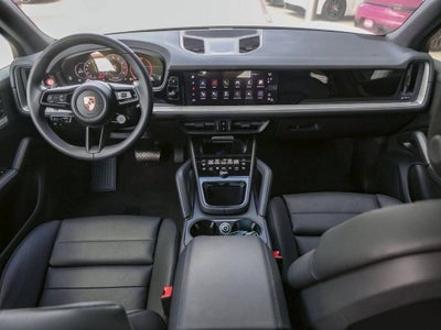 2025 Porsche Cayenne AWD