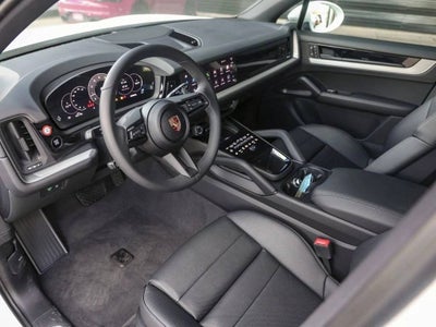 2025 Porsche Cayenne AWD