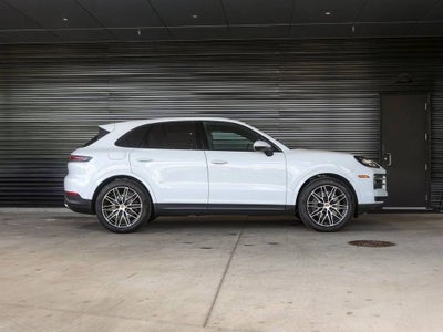 2025 Porsche Cayenne AWD
