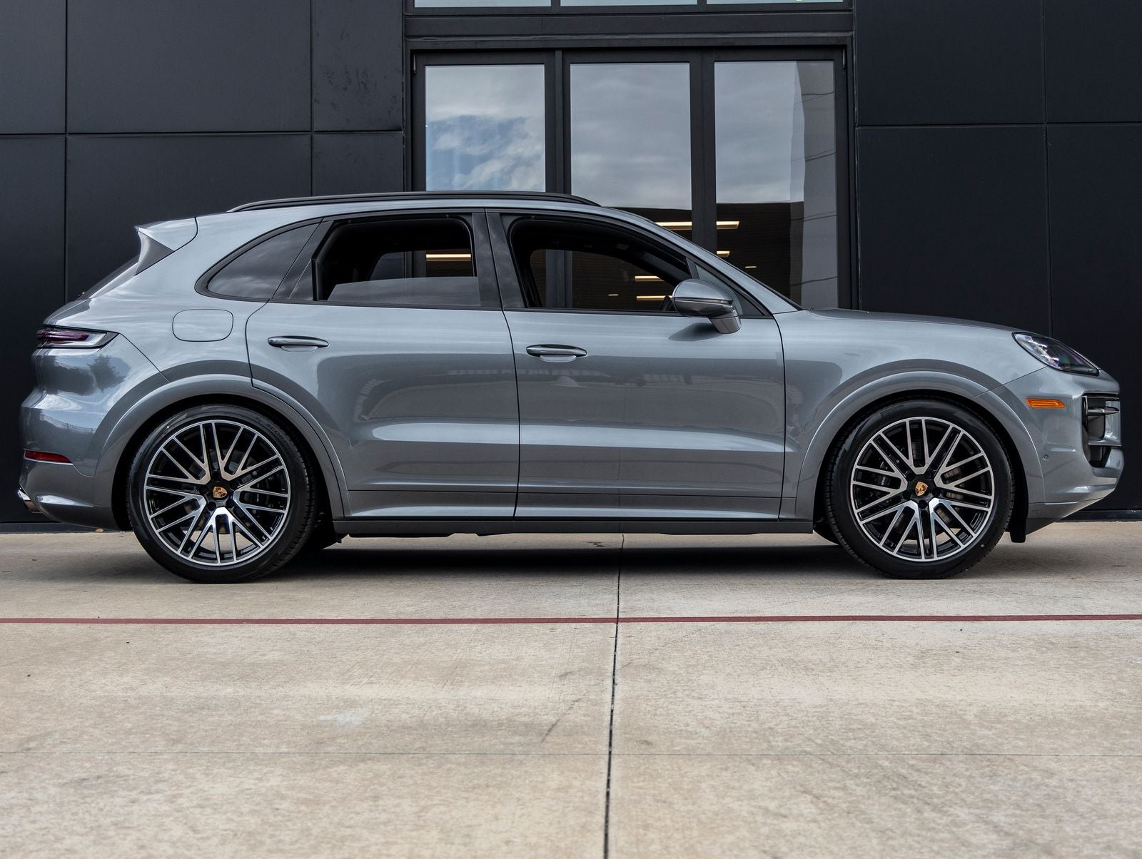 2026 Porsche Cayenne AWD