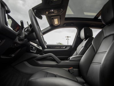 2026 Porsche Cayenne AWD