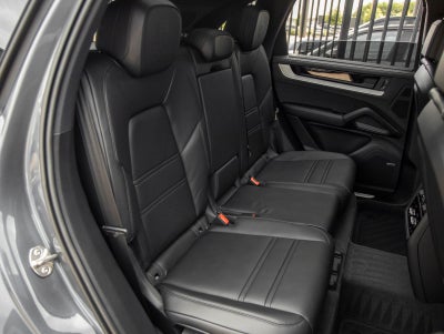 2026 Porsche Cayenne AWD