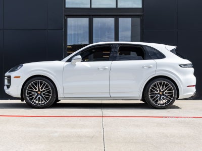 2026 Porsche Cayenne AWD