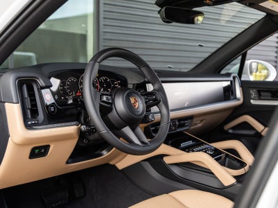 2026 Porsche Cayenne AWD