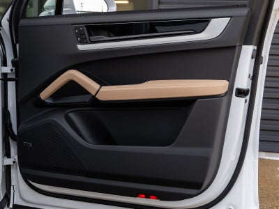 2026 Porsche Cayenne AWD