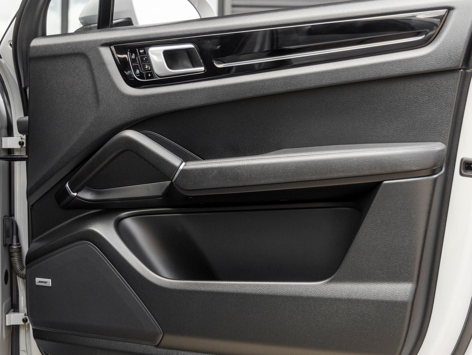 2020 Porsche Cayenne Cayenne
