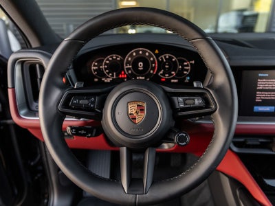 2026 Porsche Cayenne AWD