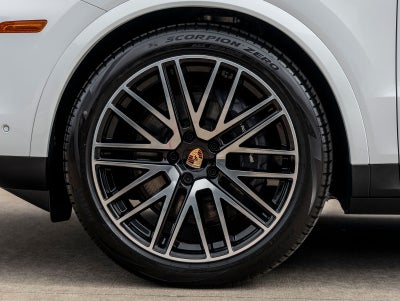 2026 Porsche Cayenne AWD