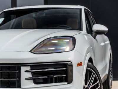 2026 Porsche Cayenne AWD