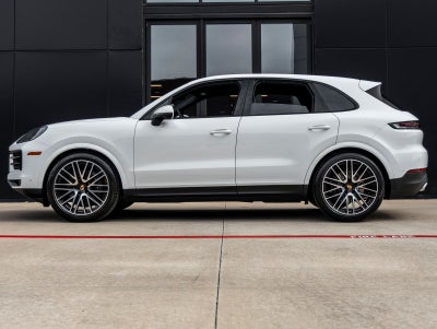 2026 Porsche Cayenne AWD