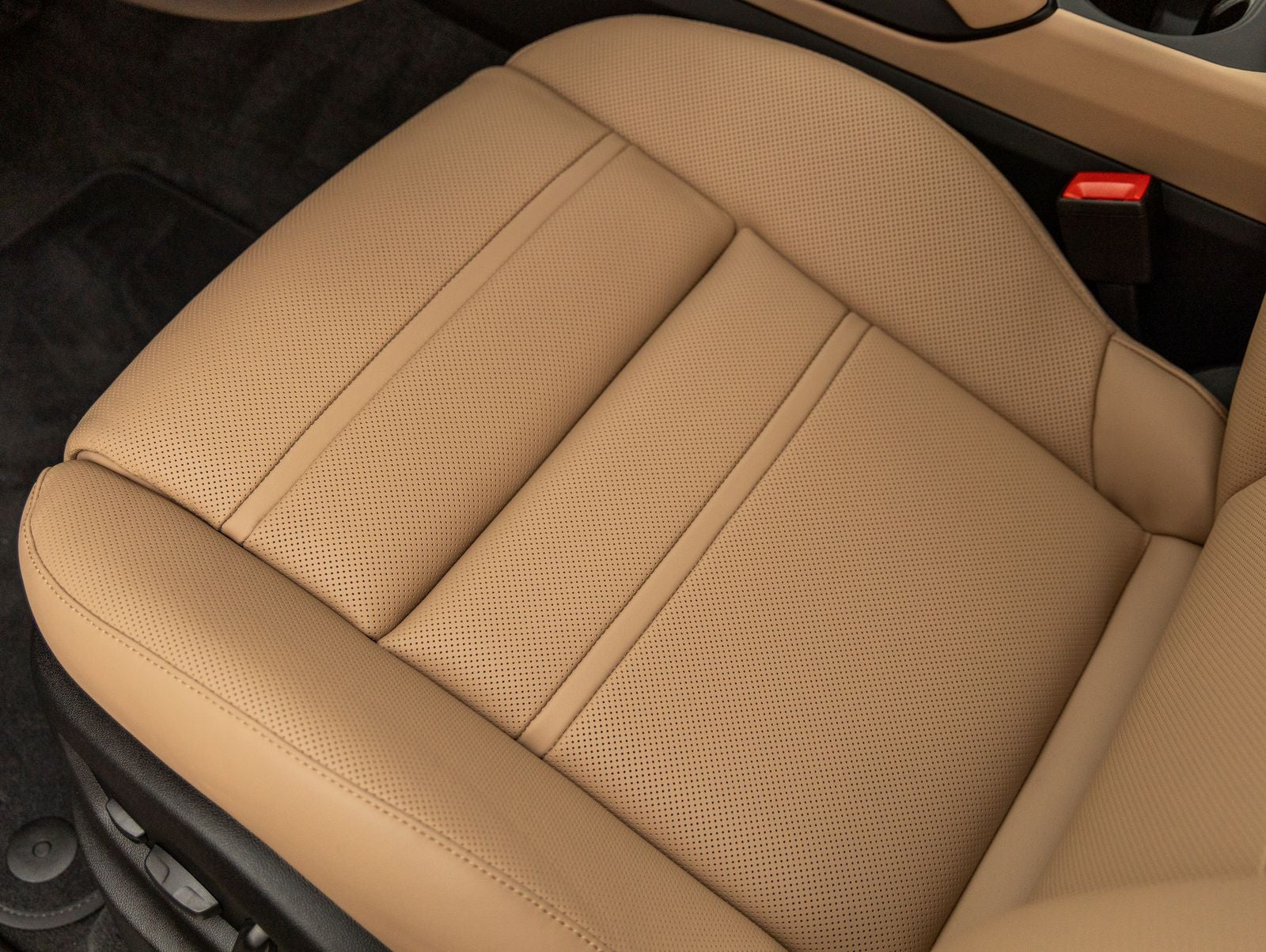 2026 Porsche Cayenne AWD