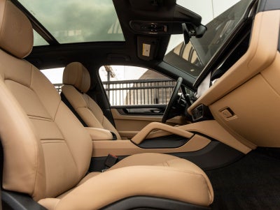 2026 Porsche Cayenne AWD