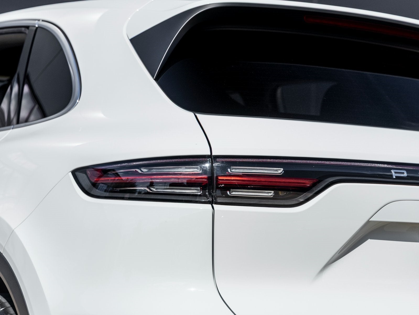 2023 Porsche Cayenne Base