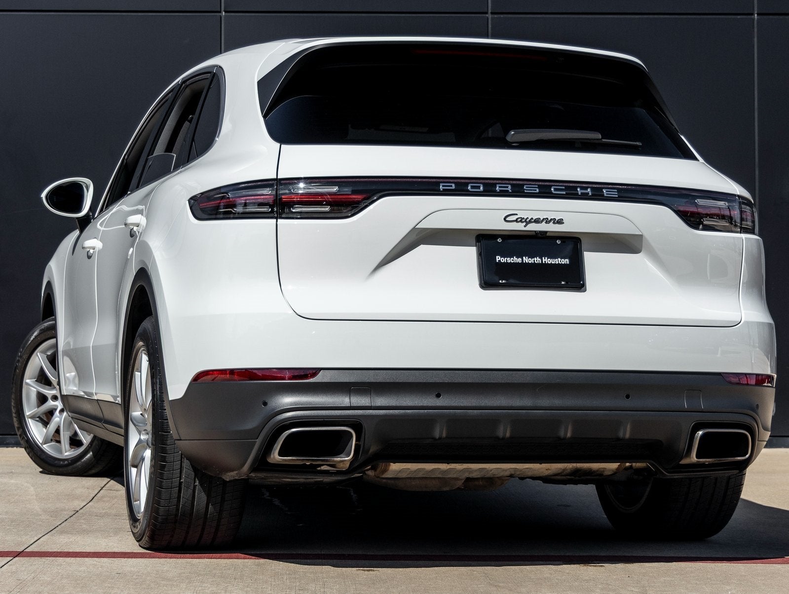2023 Porsche Cayenne Base