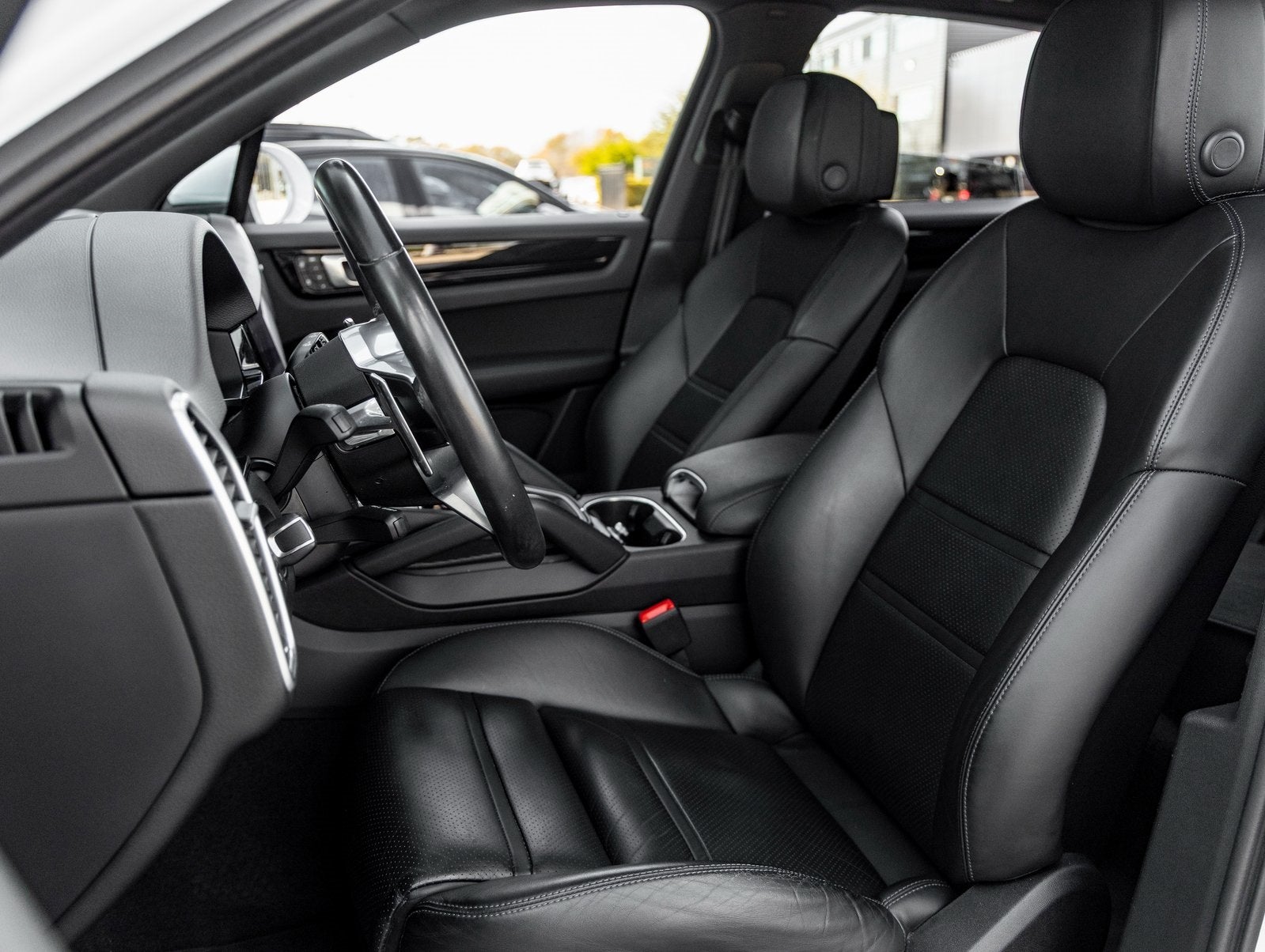 2023 Porsche Cayenne Base