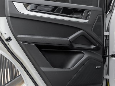 2026 Porsche Cayenne AWD