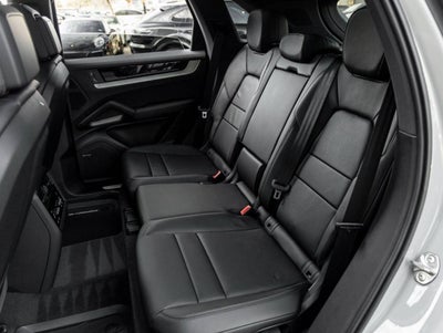 2026 Porsche Cayenne AWD